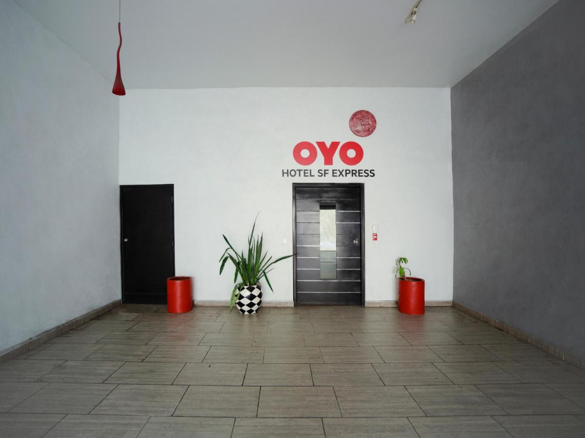 Adhoc Express Ξενοδοχείο Μοντερέι Εξωτερικό φωτογραφία
